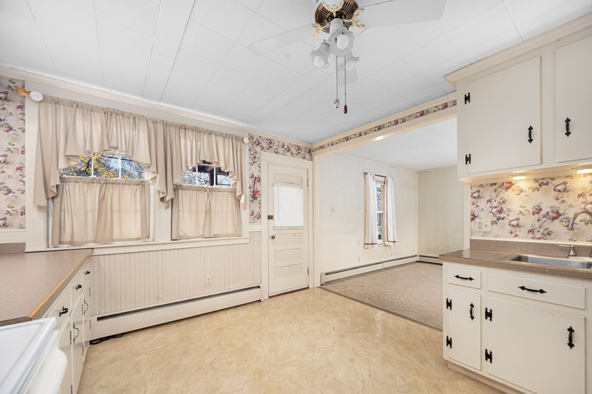 1076 Hill Street, Northbridge, MA 01534 - Image 5