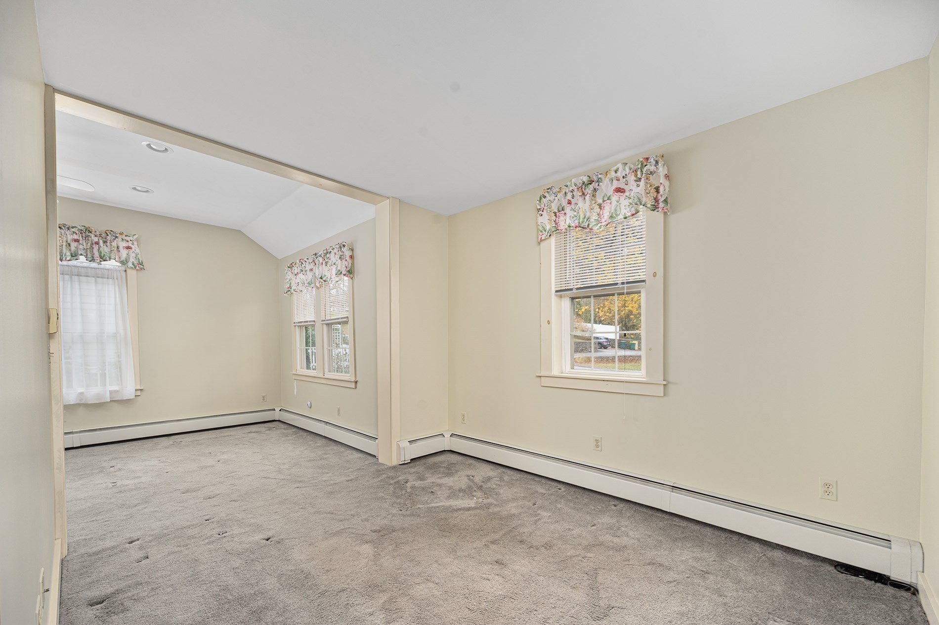 1076 Hill Street, Northbridge, MA 01534 - Image 9