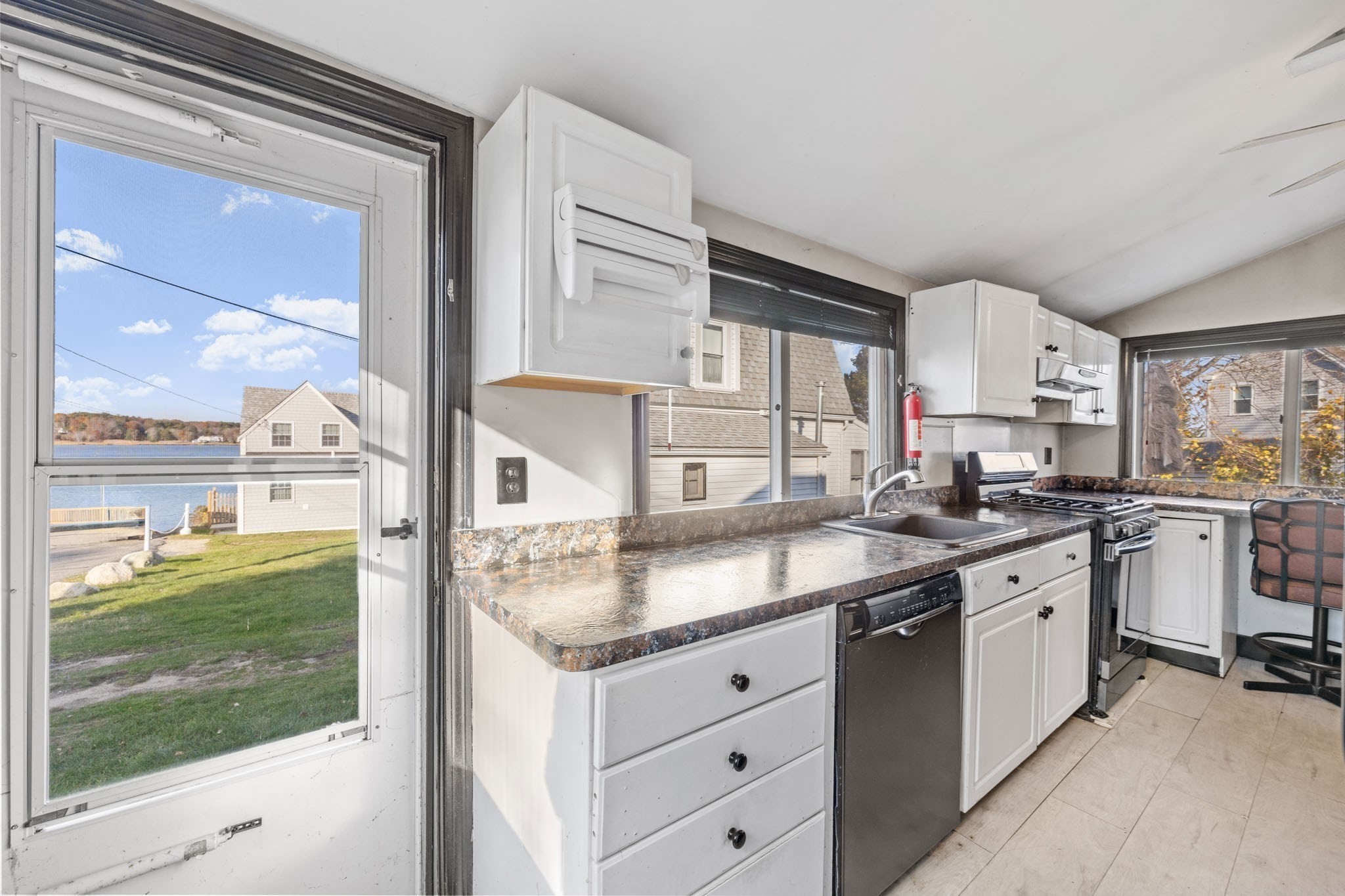 19 Holmes Avenue, Kingston, MA 02364 - Image 9