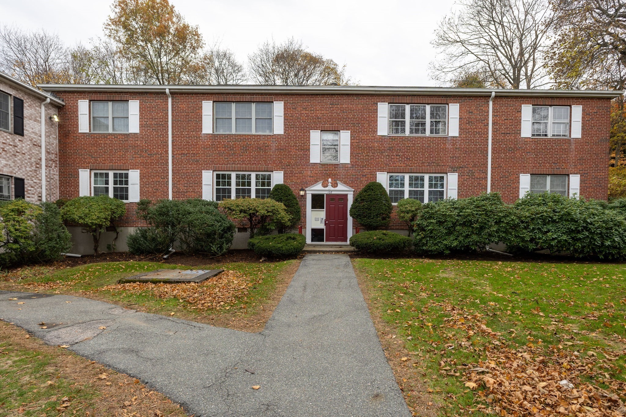 108 Lake Shore Rd Unit 4, Brighton, Boston, MA 02135