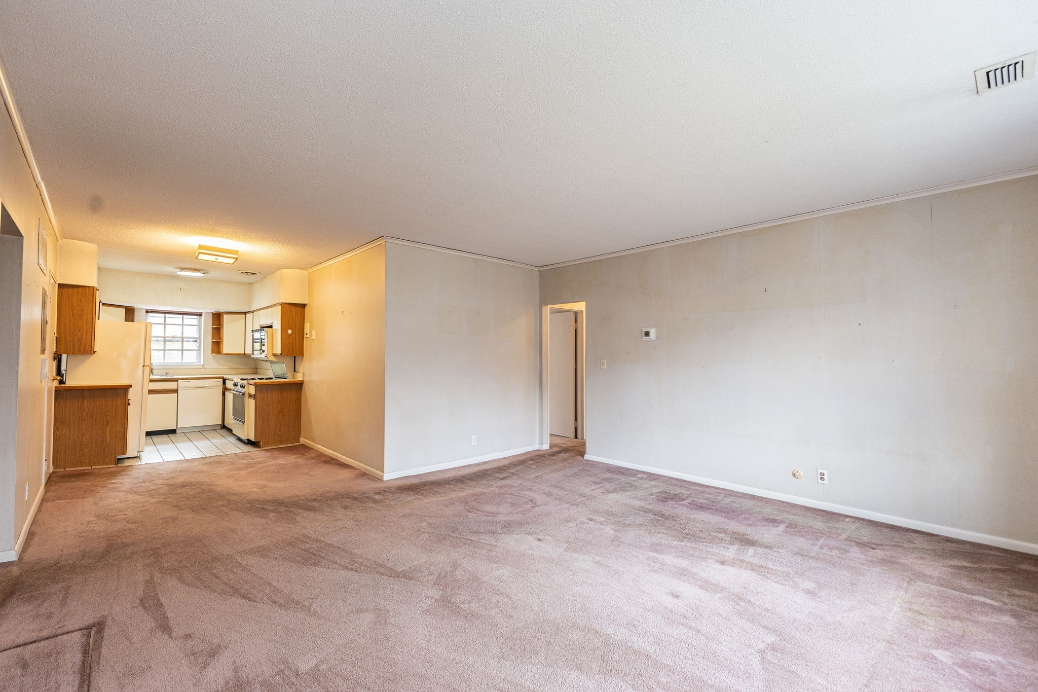 108 Lake Shore Rd Unit 4, Boston College, Boston, MA 02135 - Image 3