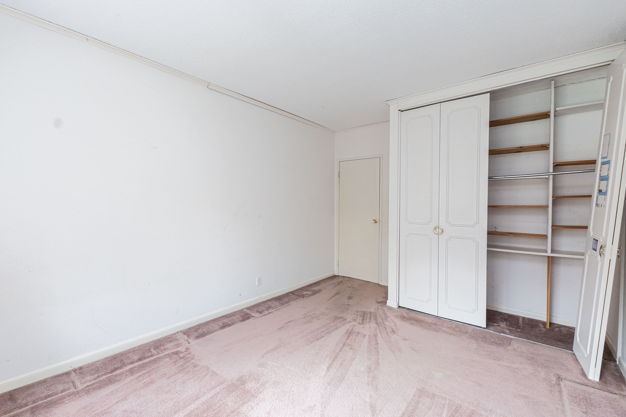 108 Lake Shore Rd Unit 4, Boston College, Boston, MA 02135 - Image 9