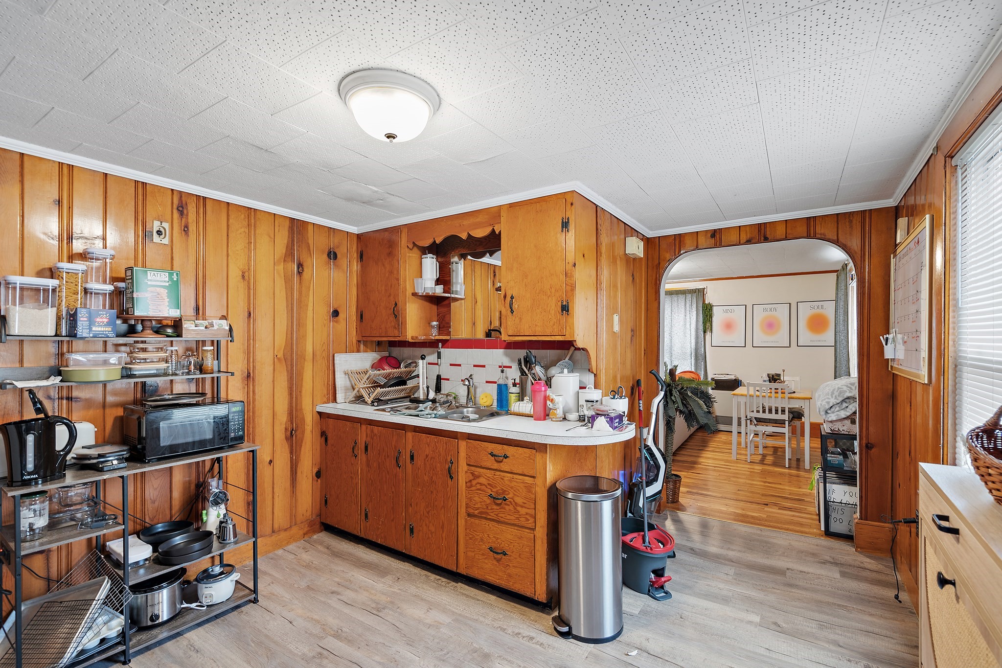 2 Sutherland St, Lowell, MA 01850 - Image 17