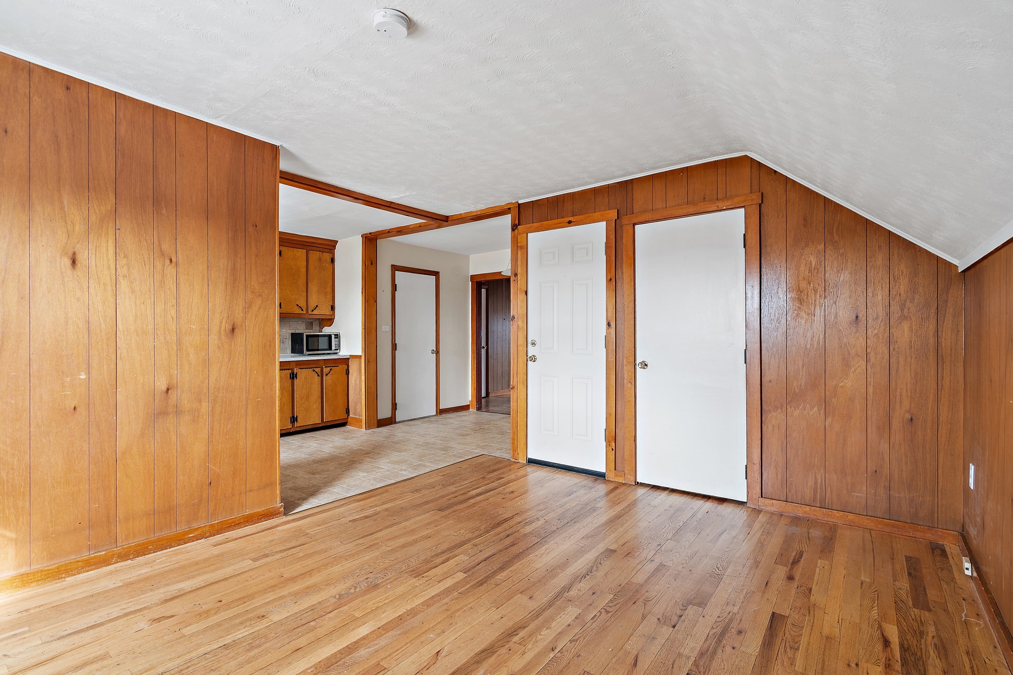 2 Sutherland St, Lowell, MA 01850 - Image 20