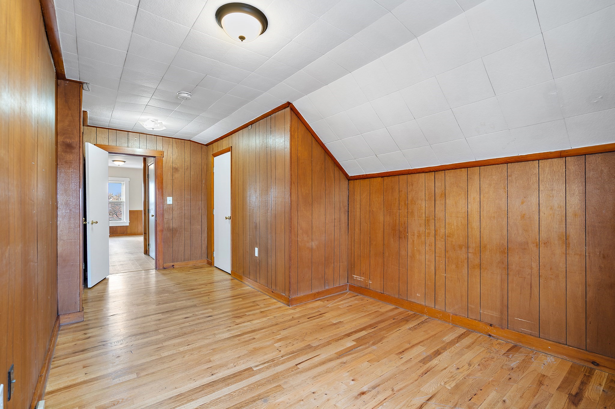 2 Sutherland St, Lowell, MA 01850 - Image 22