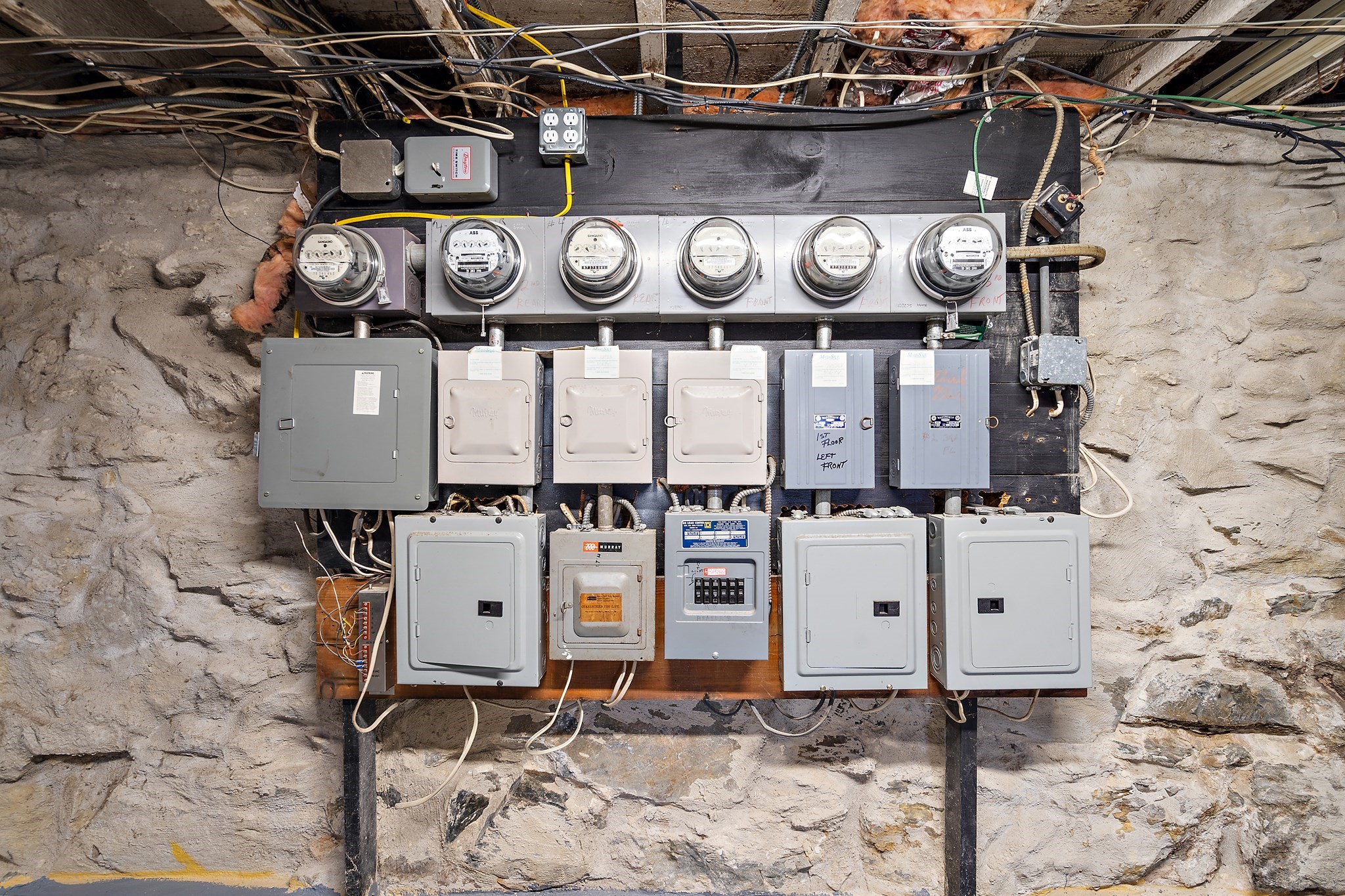 2 Sutherland St, Lowell, MA 01850 - Image 28