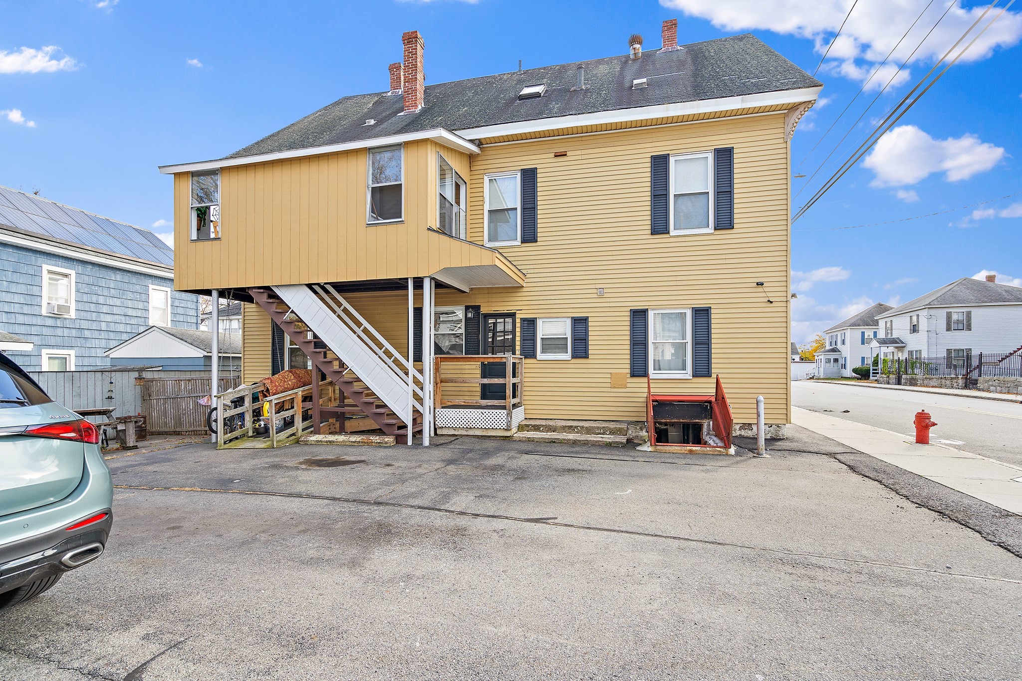 2 Sutherland St, Lowell, MA 01850 - Image 32