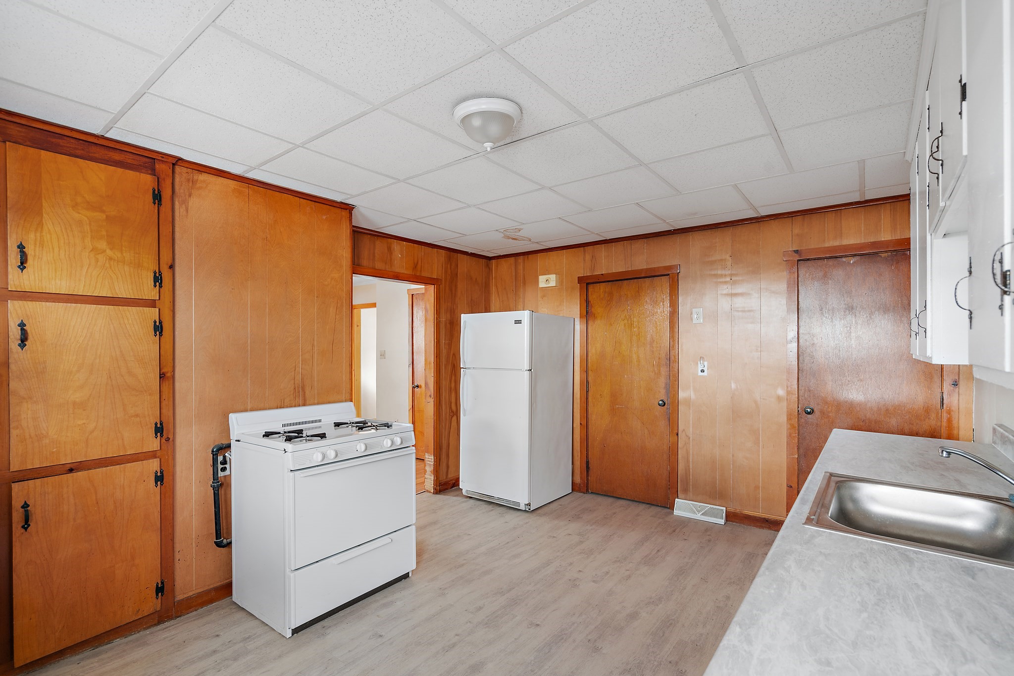 2 Sutherland St, Lowell, MA 01850 - Image 10