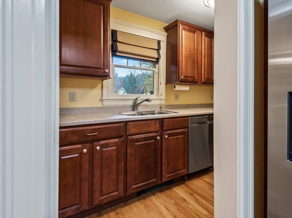 57 Berwick St, Worcester, MA 01602 - Image 20