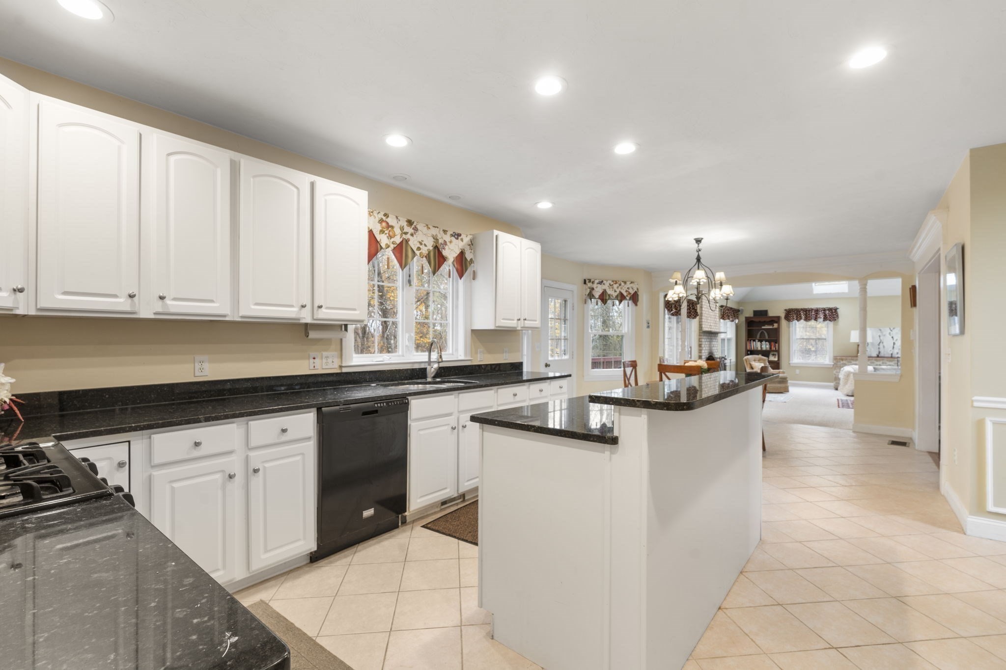 20 Beauregard Circle, Marlborough, MA 01752 - Image 6