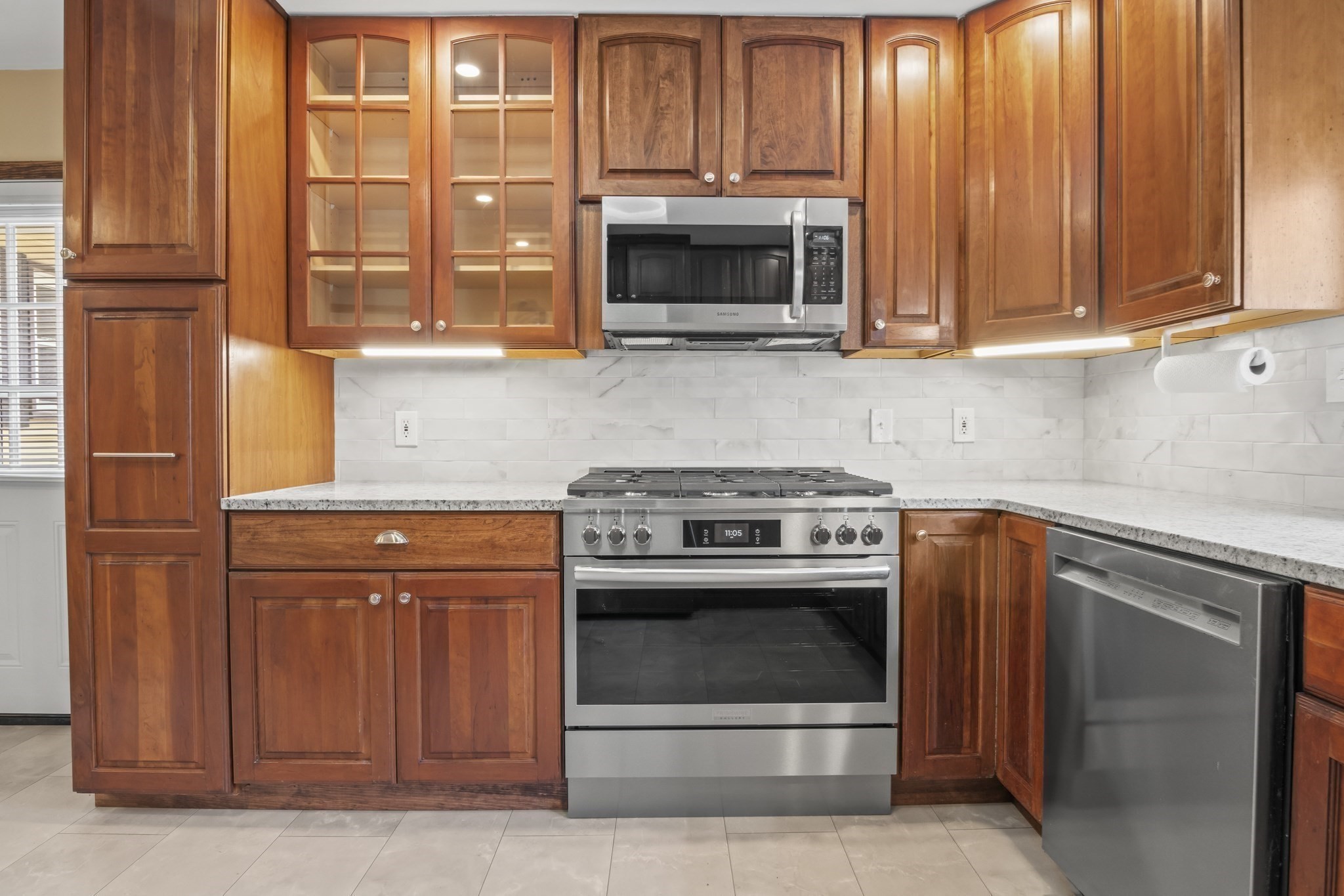 296 Astle Street, Tewksbury, MA 01876 - Image 2