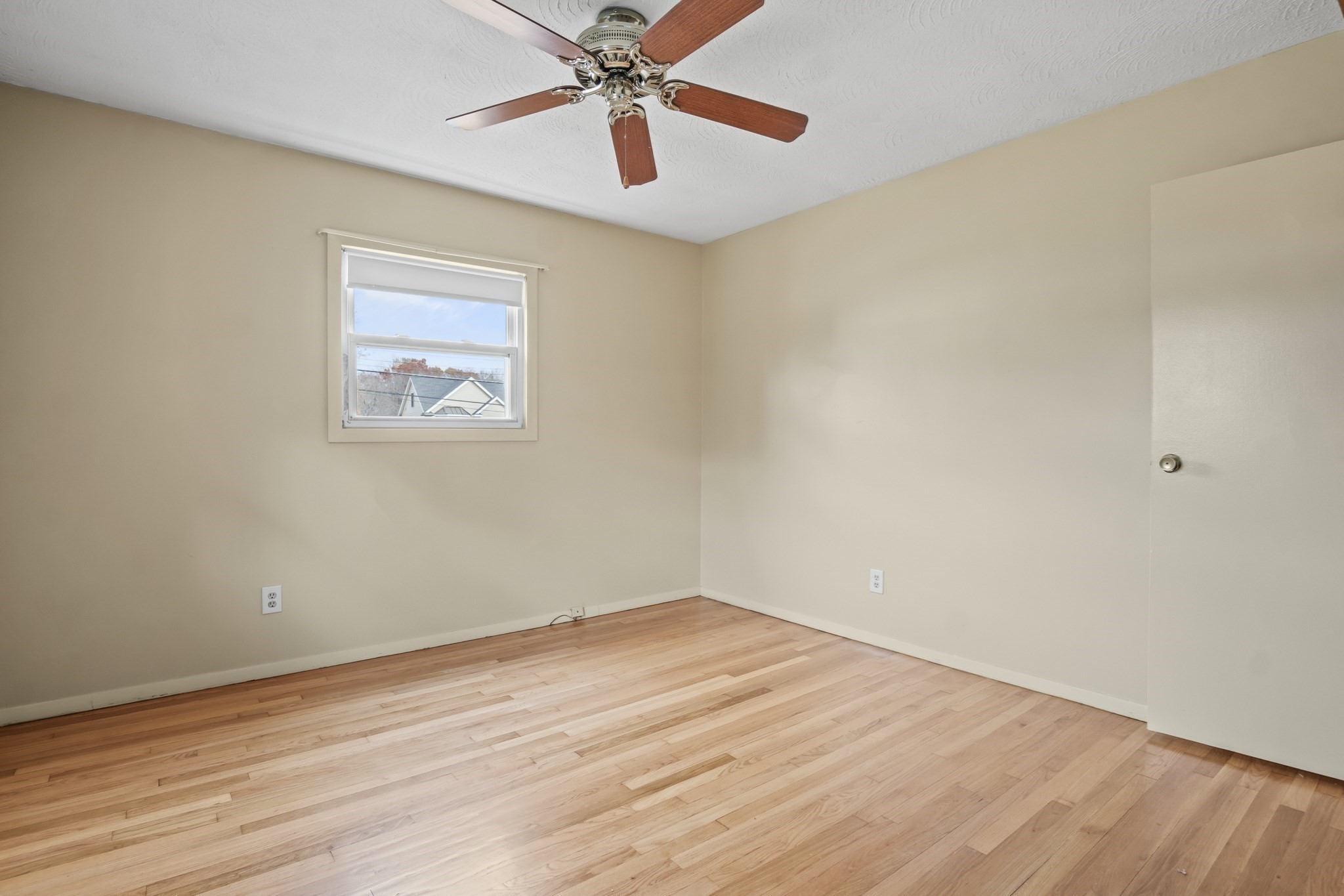 296 Astle Street, Tewksbury, MA 01876 - Image 12