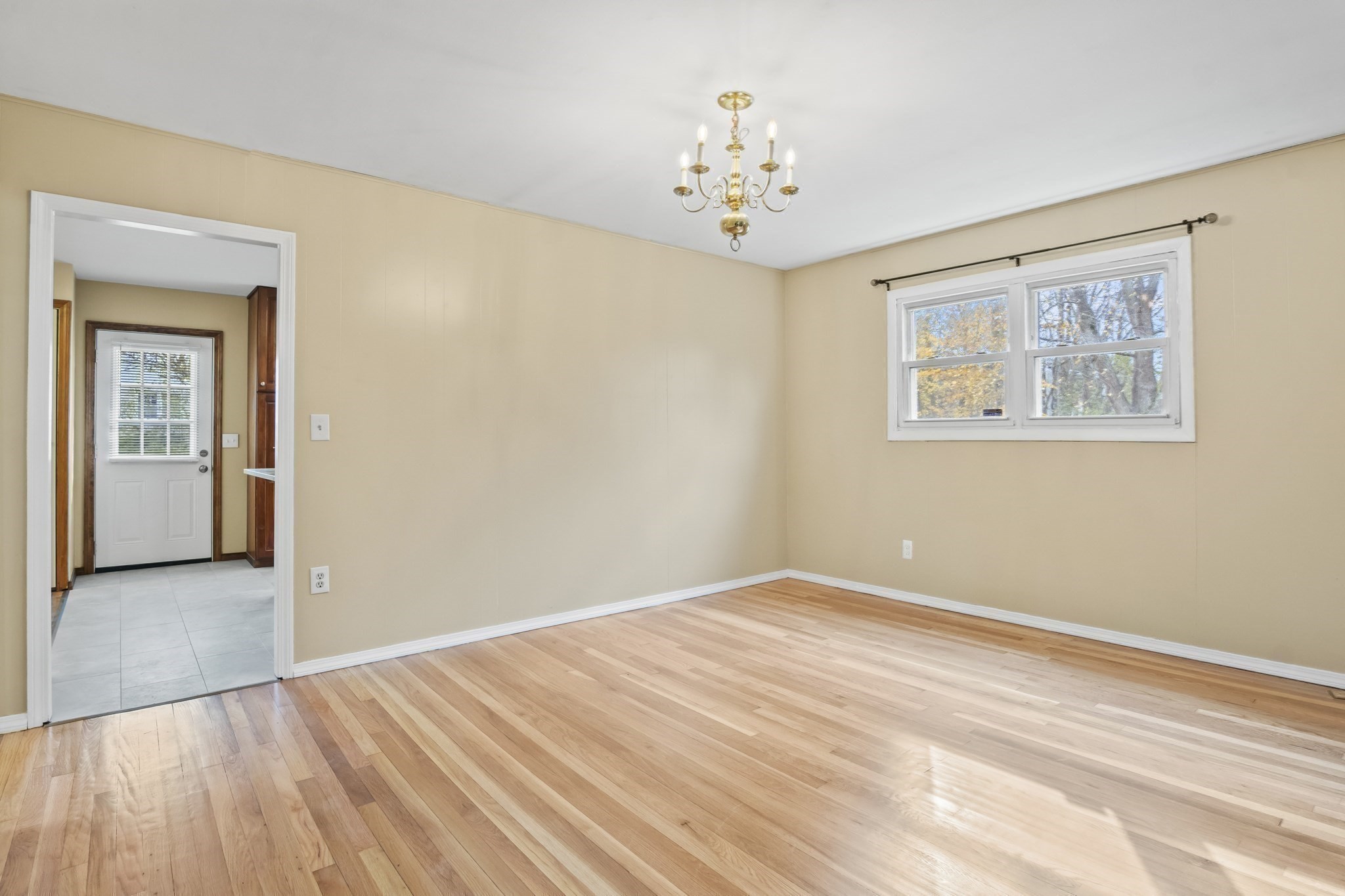 296 Astle Street, Tewksbury, MA 01876 - Image 9