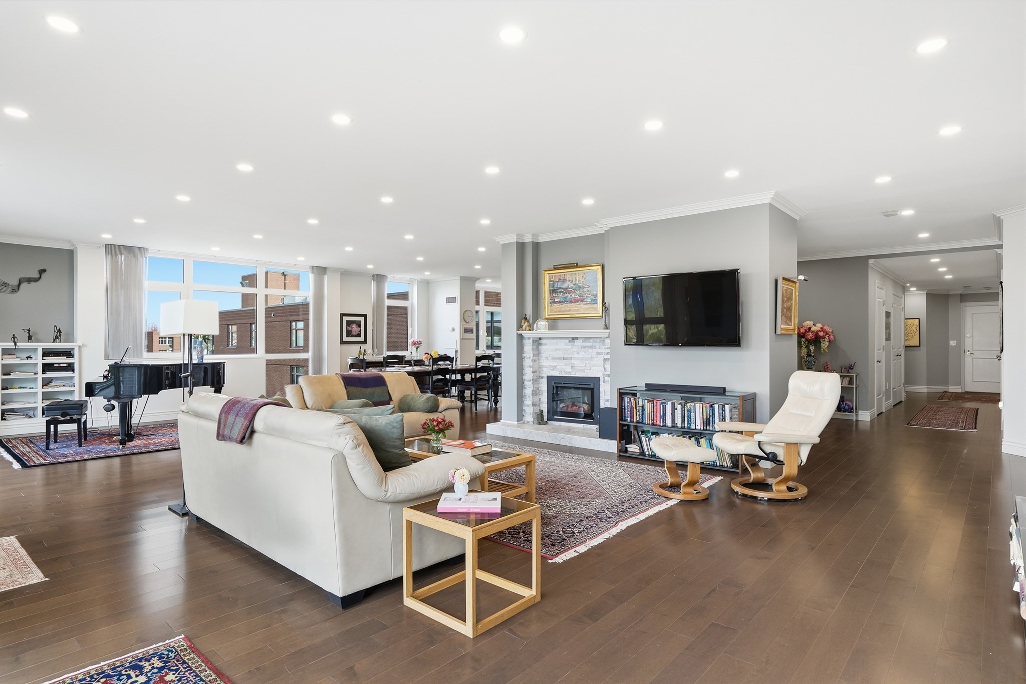 79 Florence Street Unit 600S, Newton, MA 02467