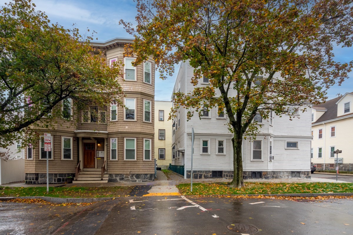 37 Taft St, Dorchester, Boston, MA 02125 - Image 4