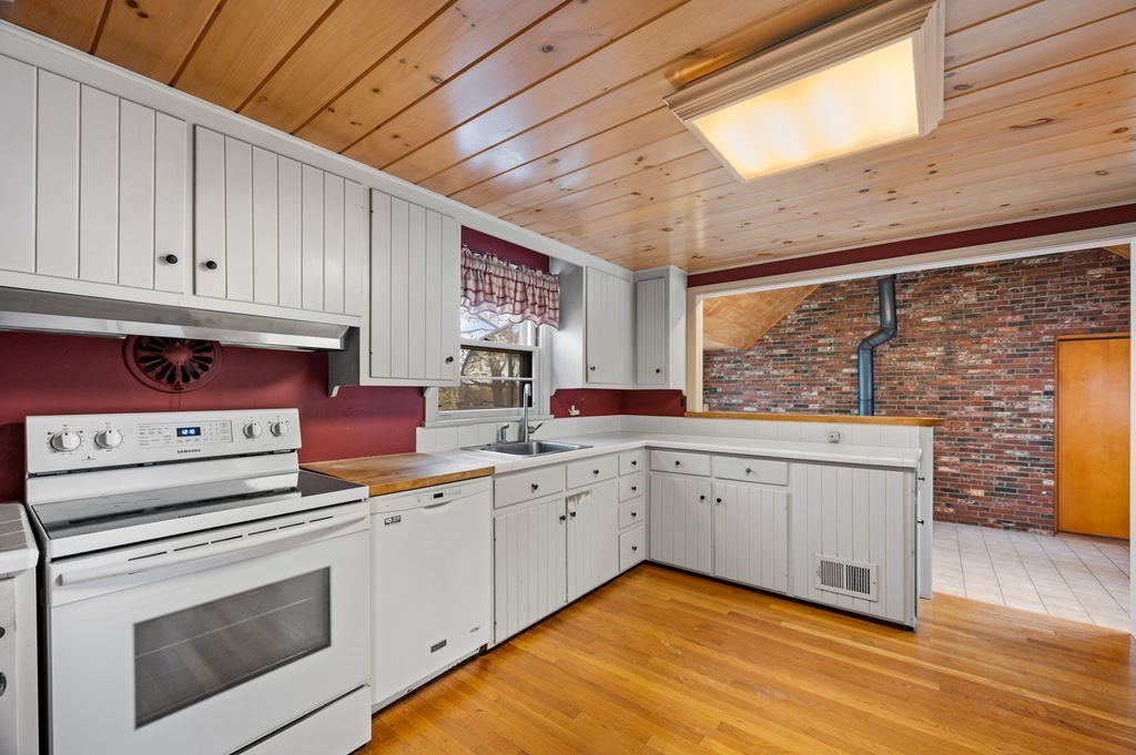 10 Standish Way, Lynn, MA 01904 - Image 12