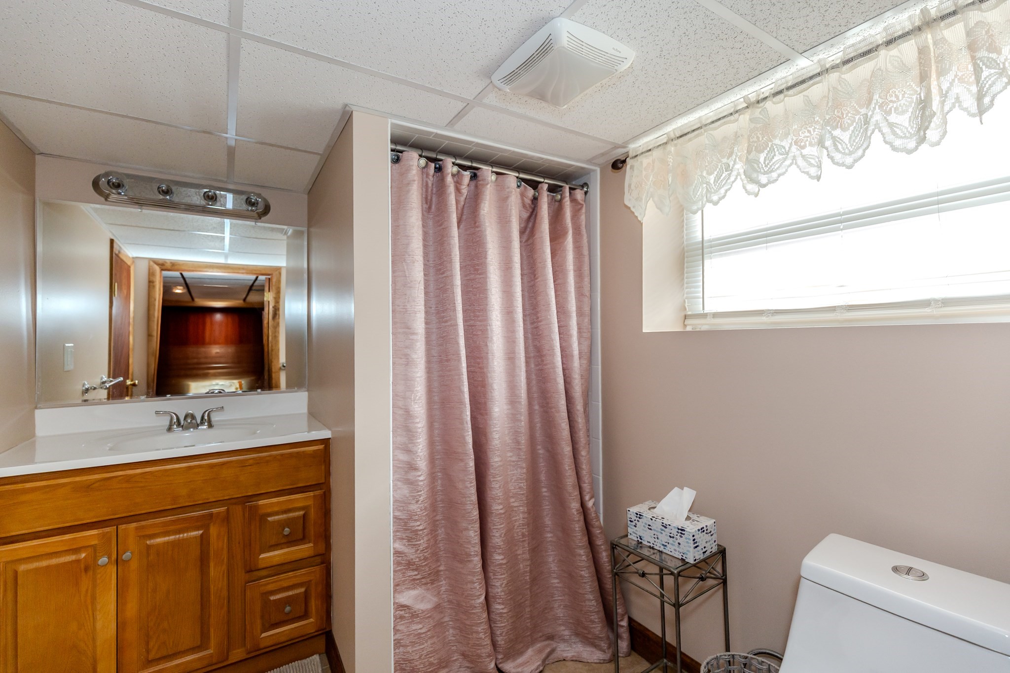 84 Bellevue Ave, Pawtucket, RI 02861 - Image 21