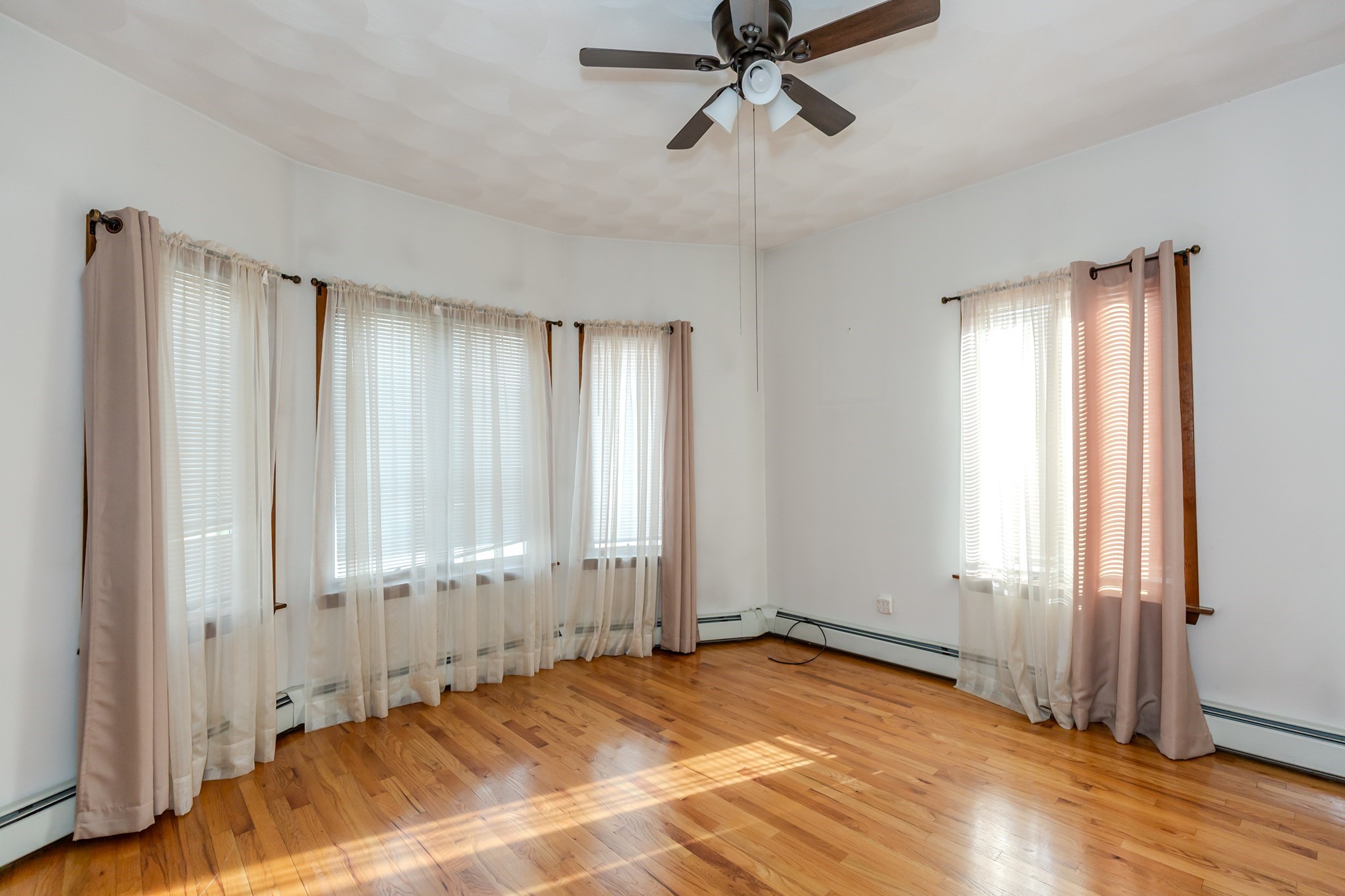 84 Bellevue Ave, Pawtucket, RI 02861 - Image 4