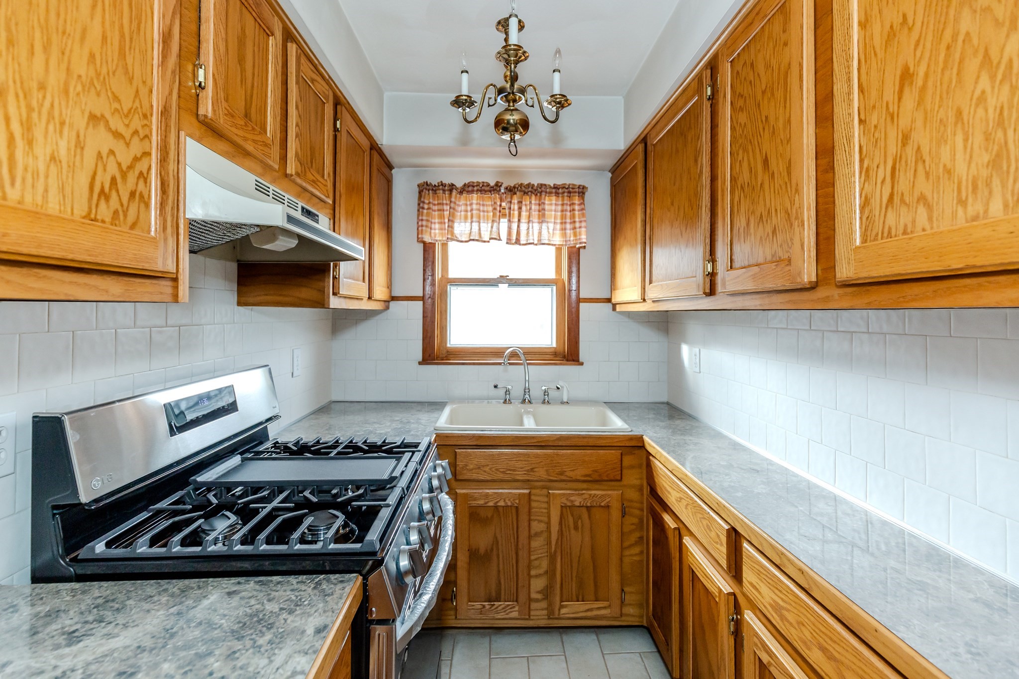 84 Bellevue Ave, Pawtucket, RI 02861 - Image 7