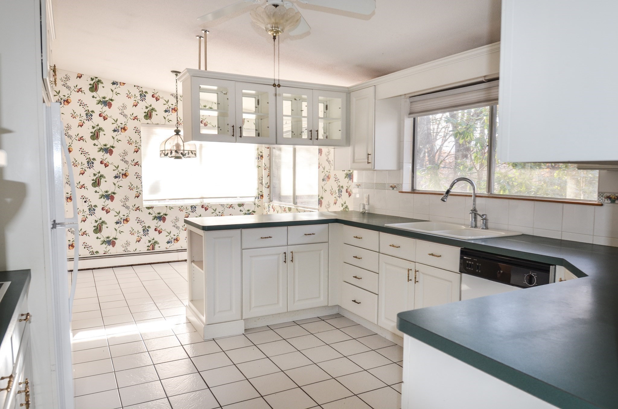 93 Vaughn Hill Rd, Bolton, MA 01740 - Image 8