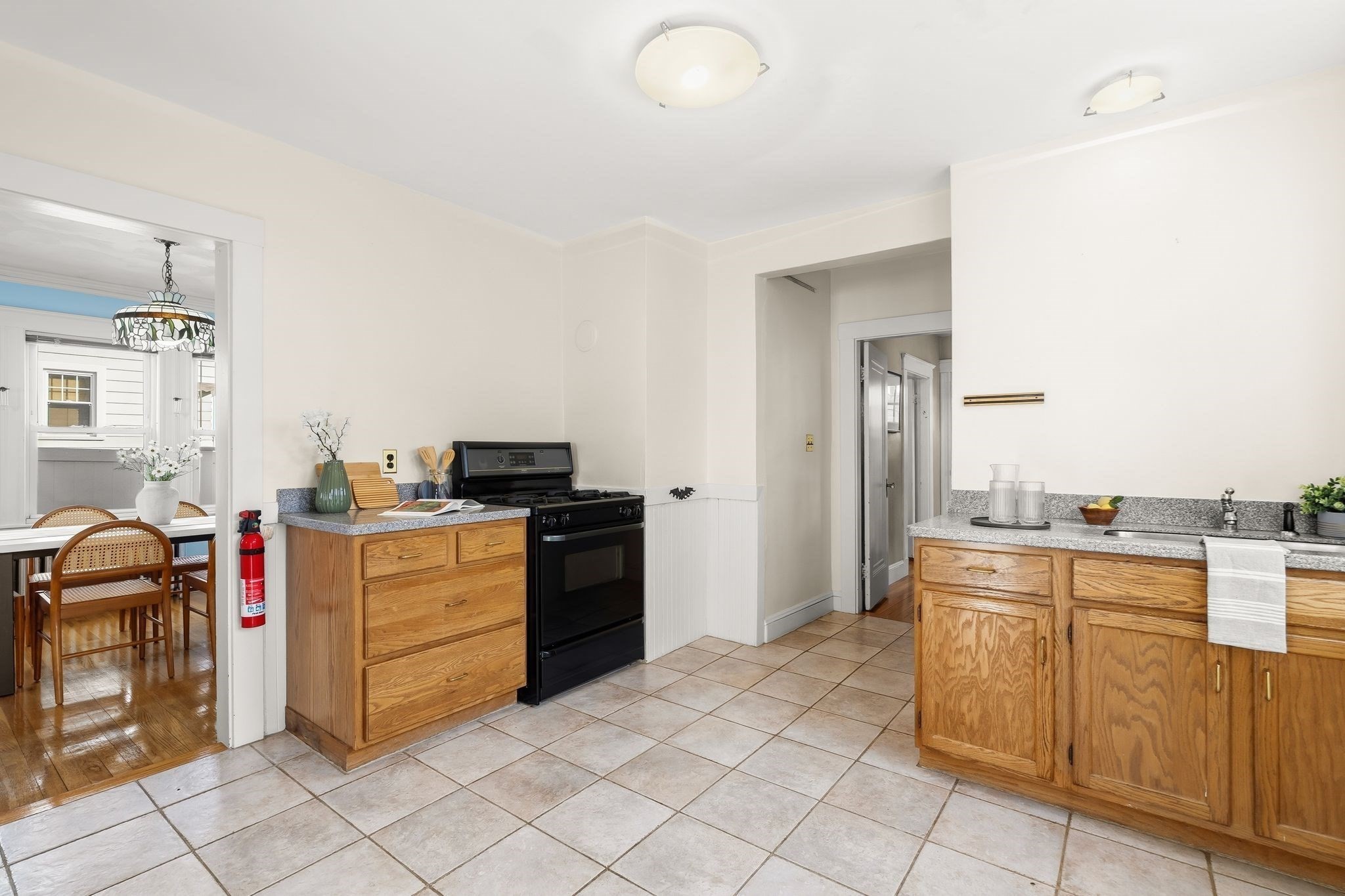 21 Glenmont Rd, Brighton, Boston, MA 02135 - Image 14