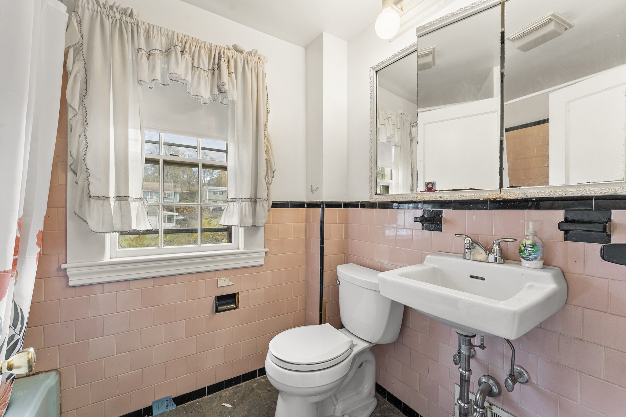 46 Sutton, Peabody, MA 01960 - Image 24