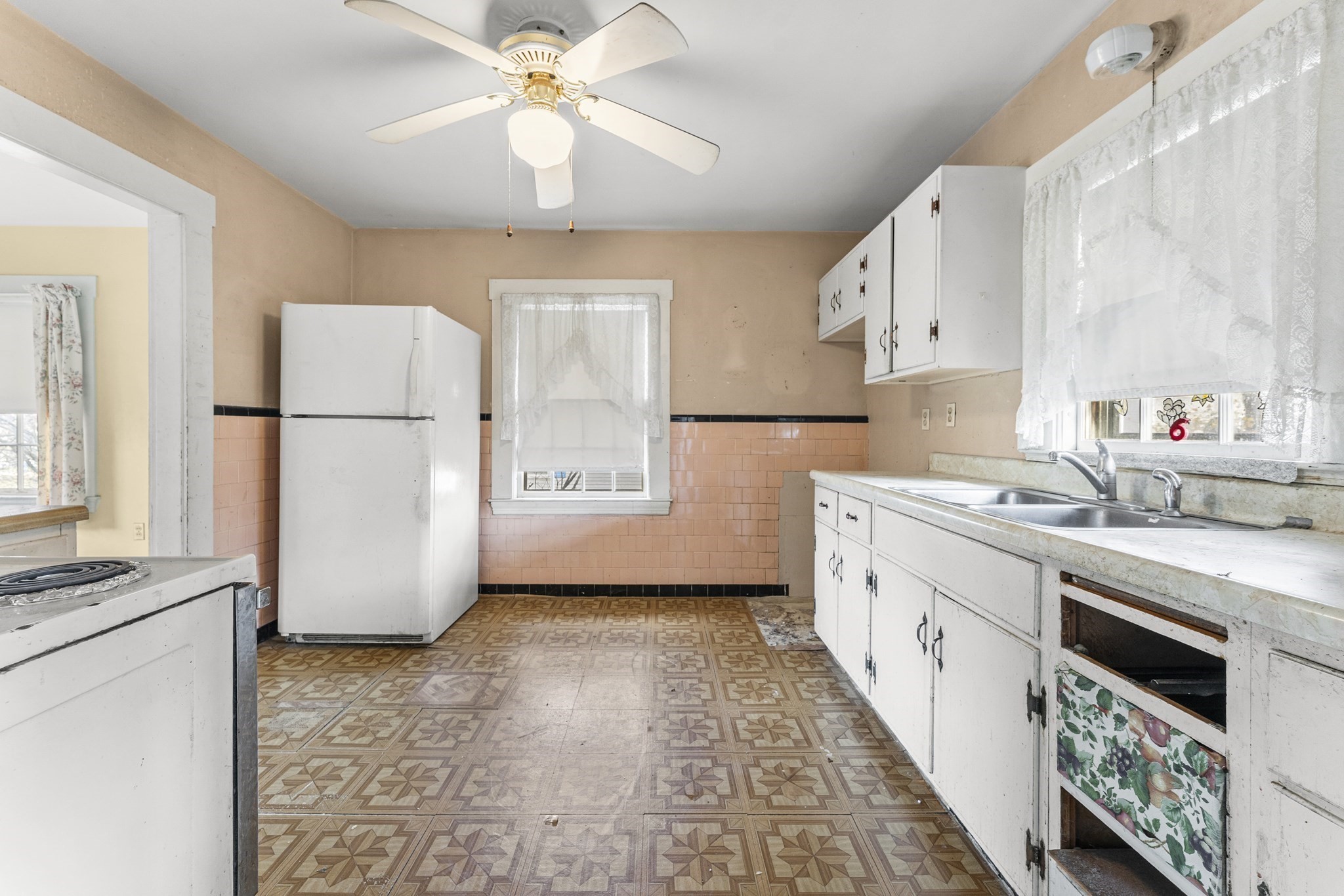 46 Sutton, Peabody, MA 01960 - Image 9