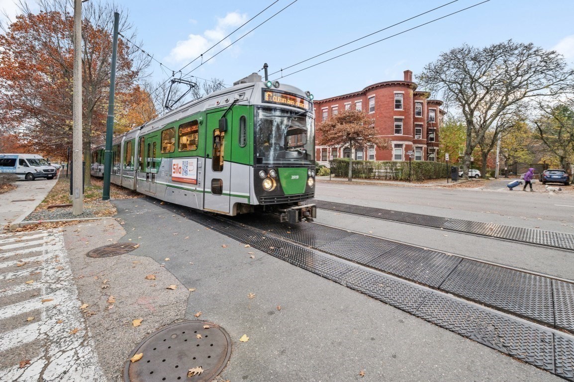 1880 Beacon St Unit 6, Brookline, MA 02445 - Image 17