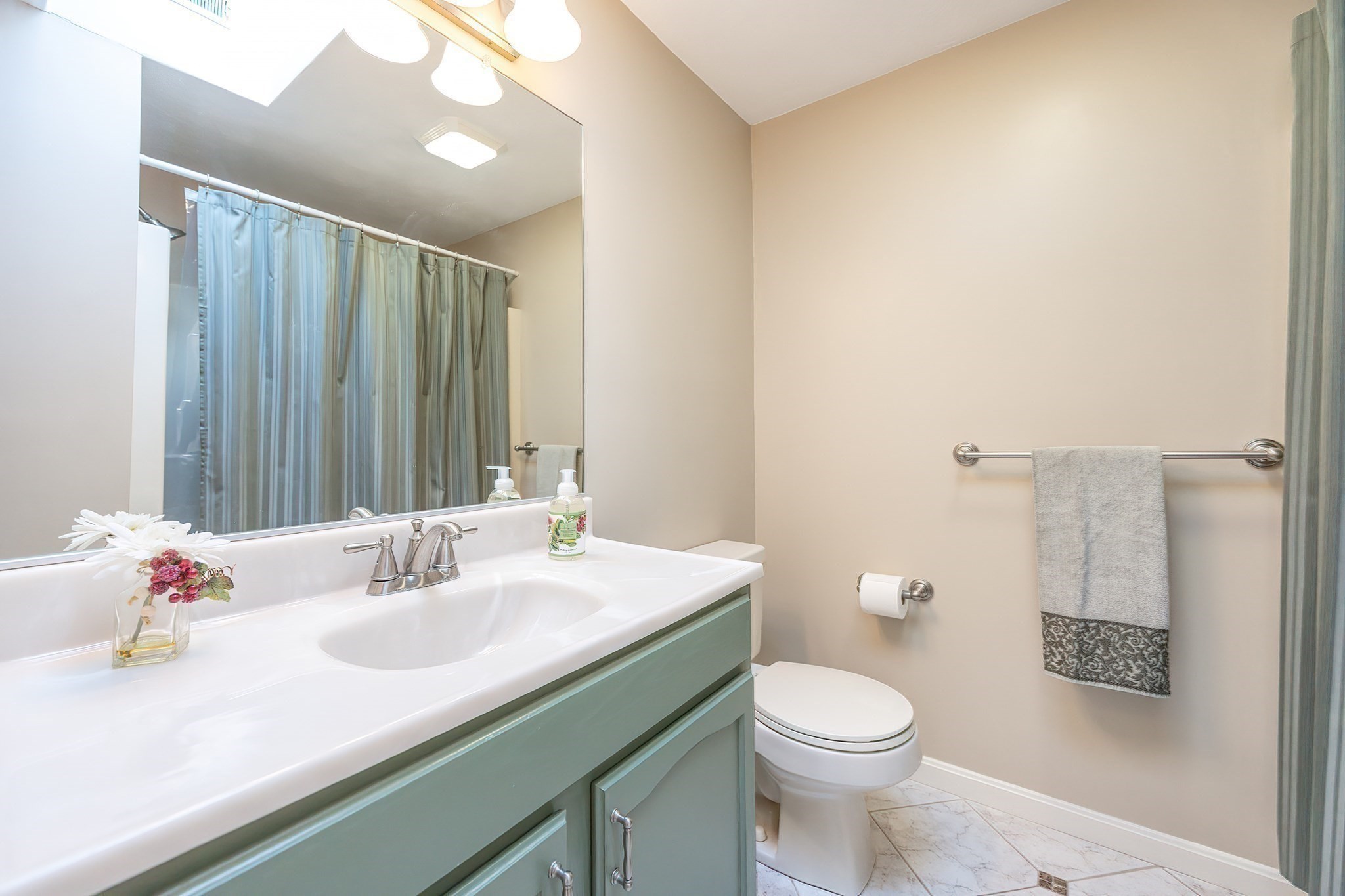 24 Harrington Farms Way Unit 24, Shrewsbury, MA 01545 - Image 13
