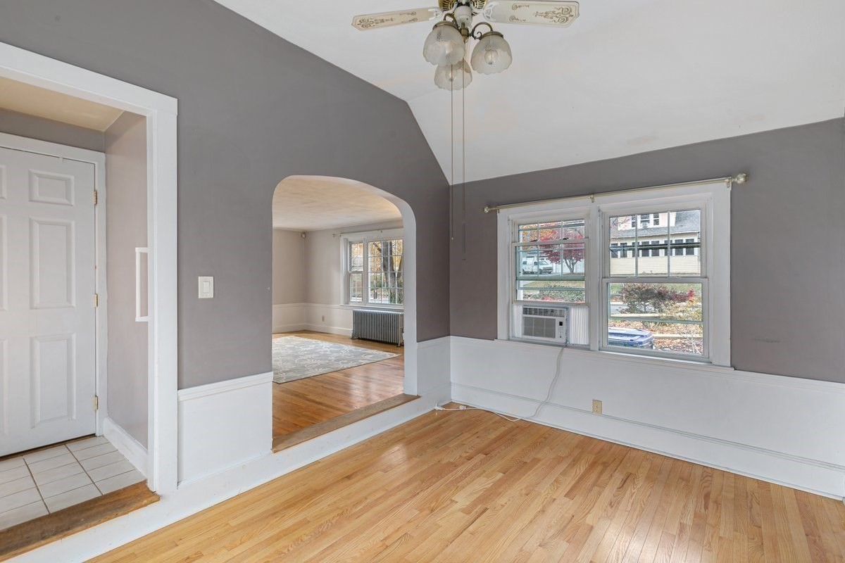 220 Pelham St, Methuen, MA 01844 - Image 12