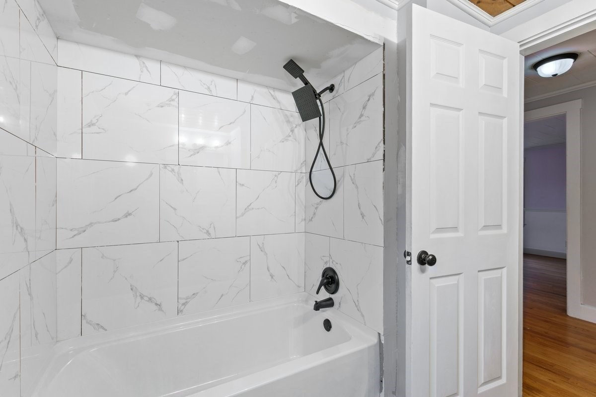 220 Pelham St, Methuen, MA 01844 - Image 4