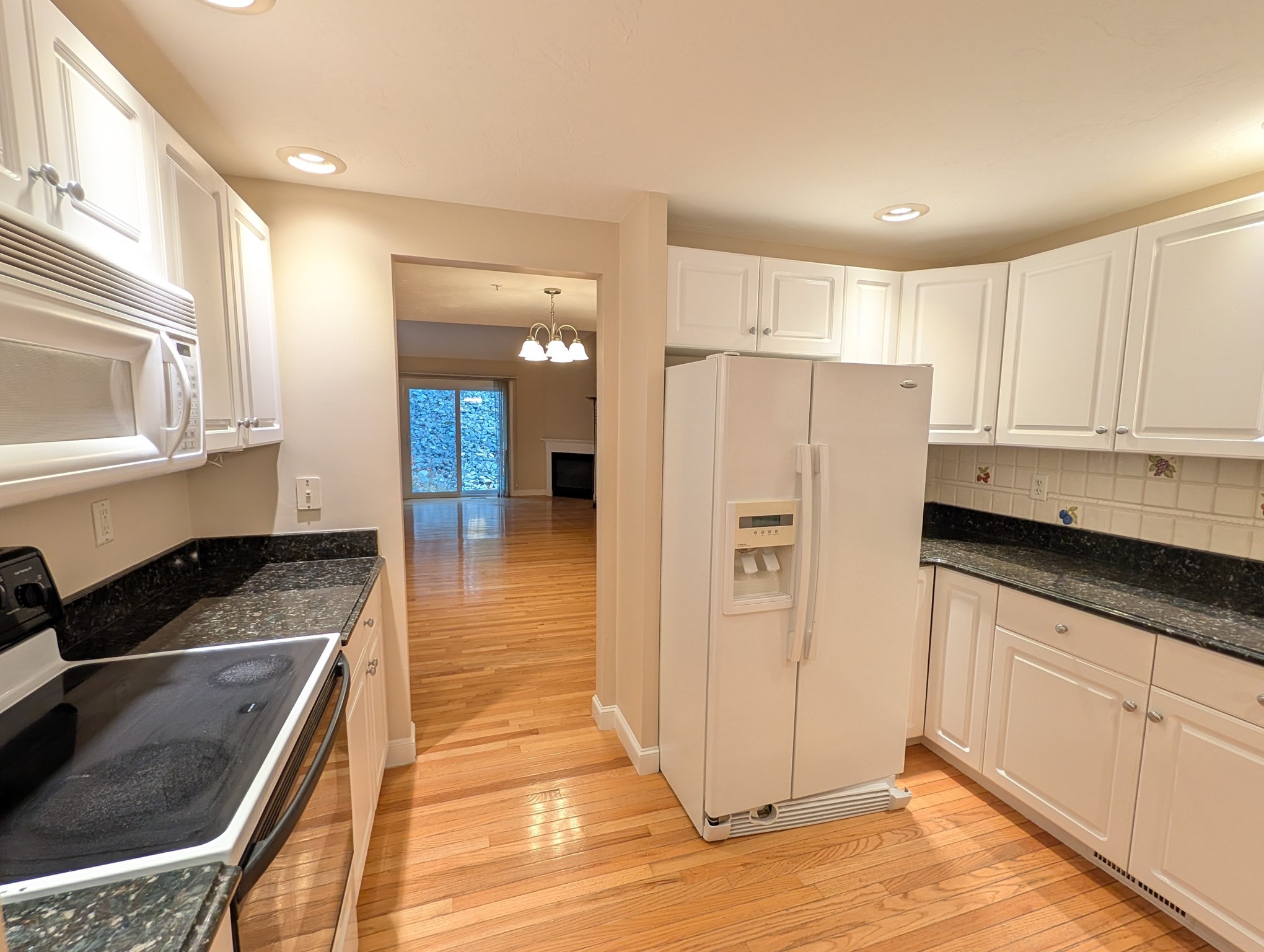93 Westminster Dr Unit 93, Marlborough, MA 01752 - Image 6