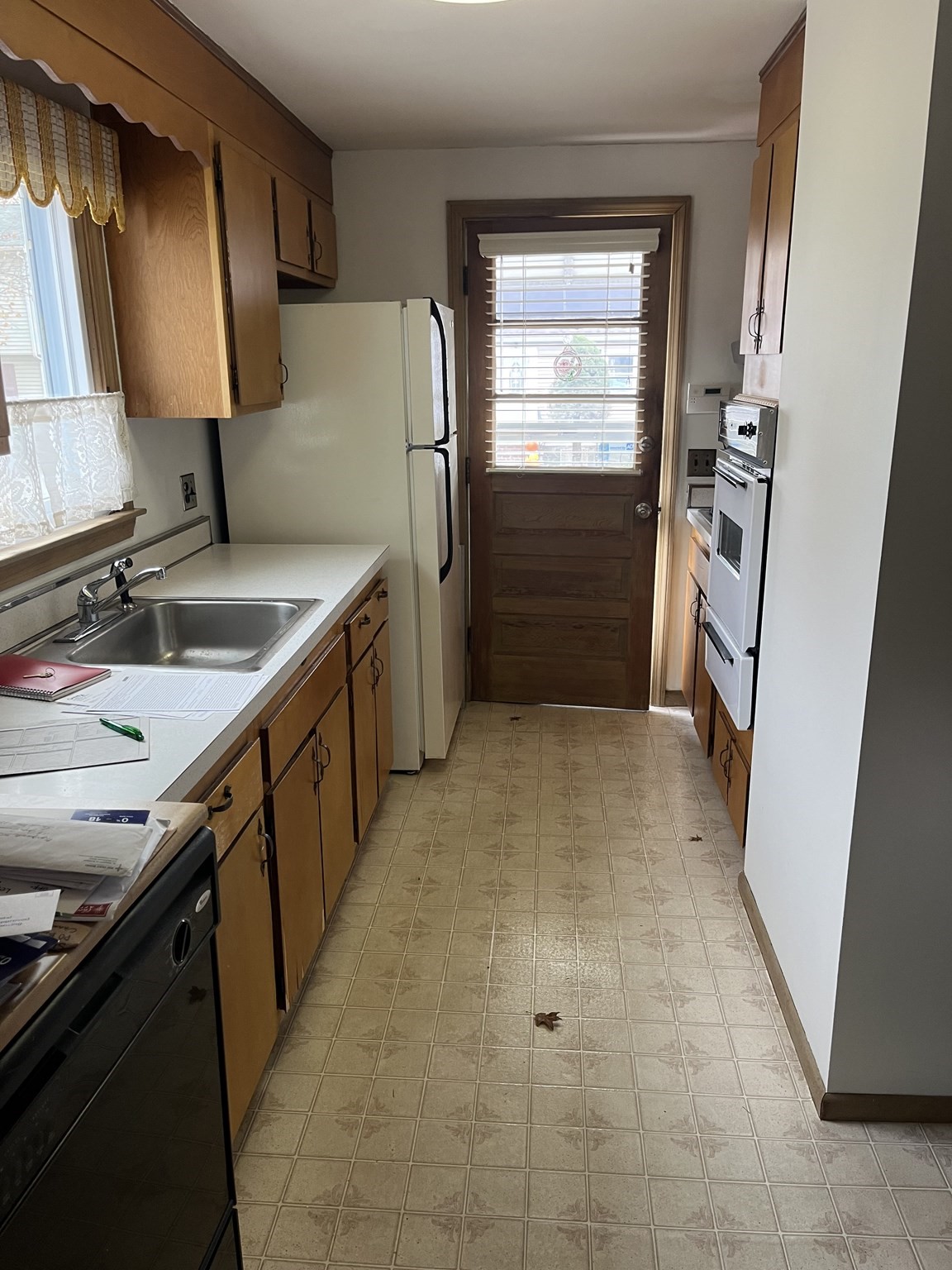 27 Joyce Avenue, Lowell, MA 01851 - Image 12