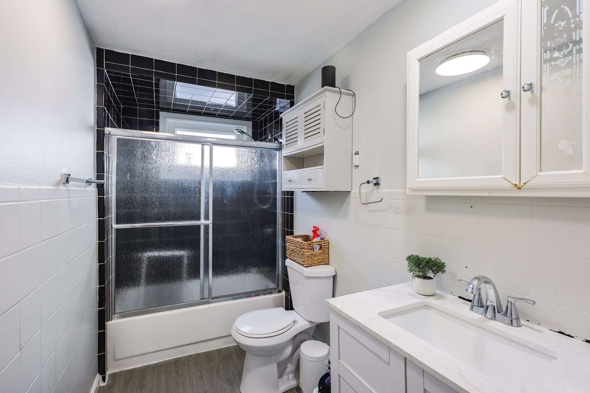 104 Oak St, Fall River, MA 02720 - Image 20