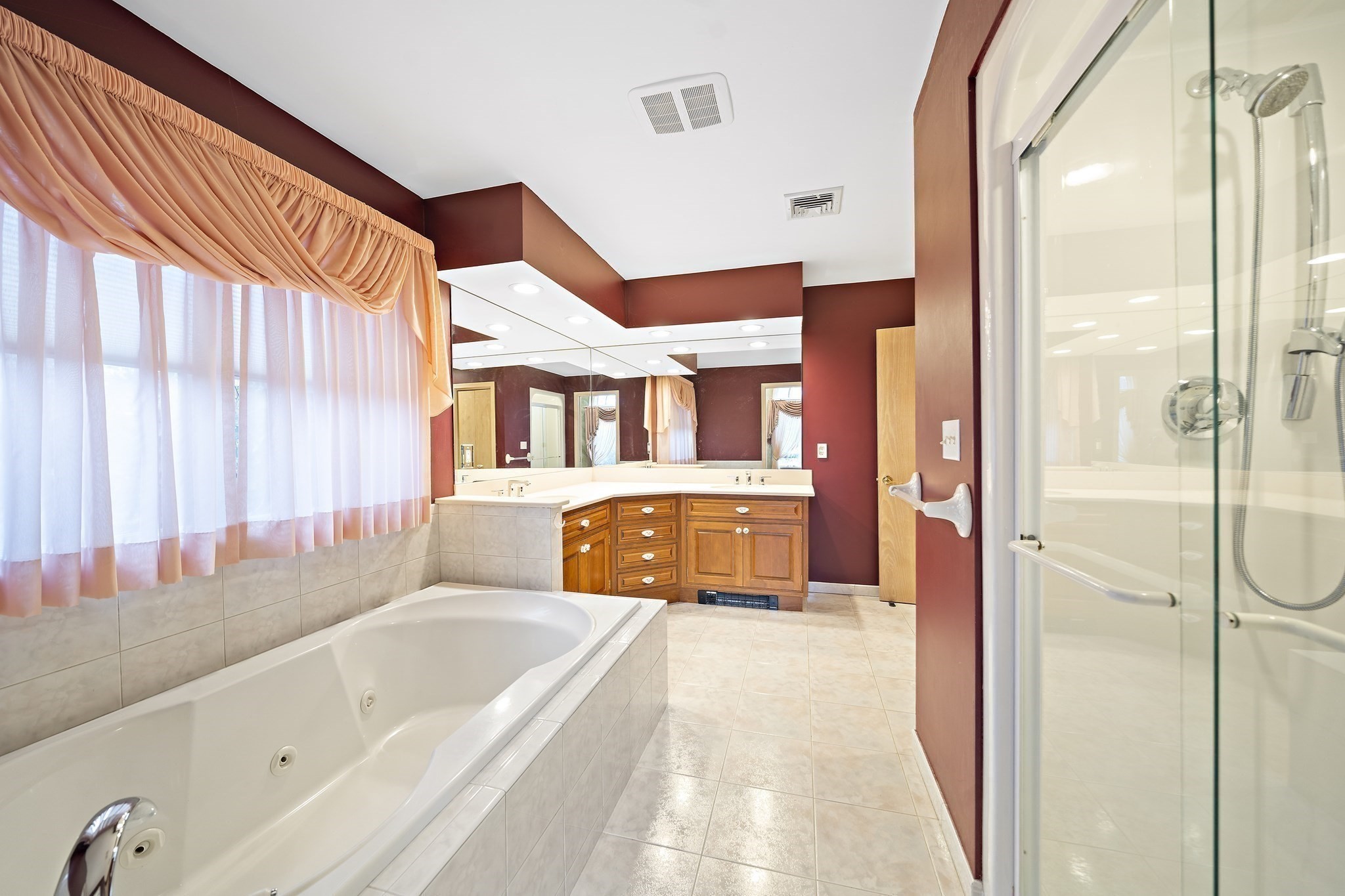 10 Heritage Ln, Saugus, MA 01906 - Image 17