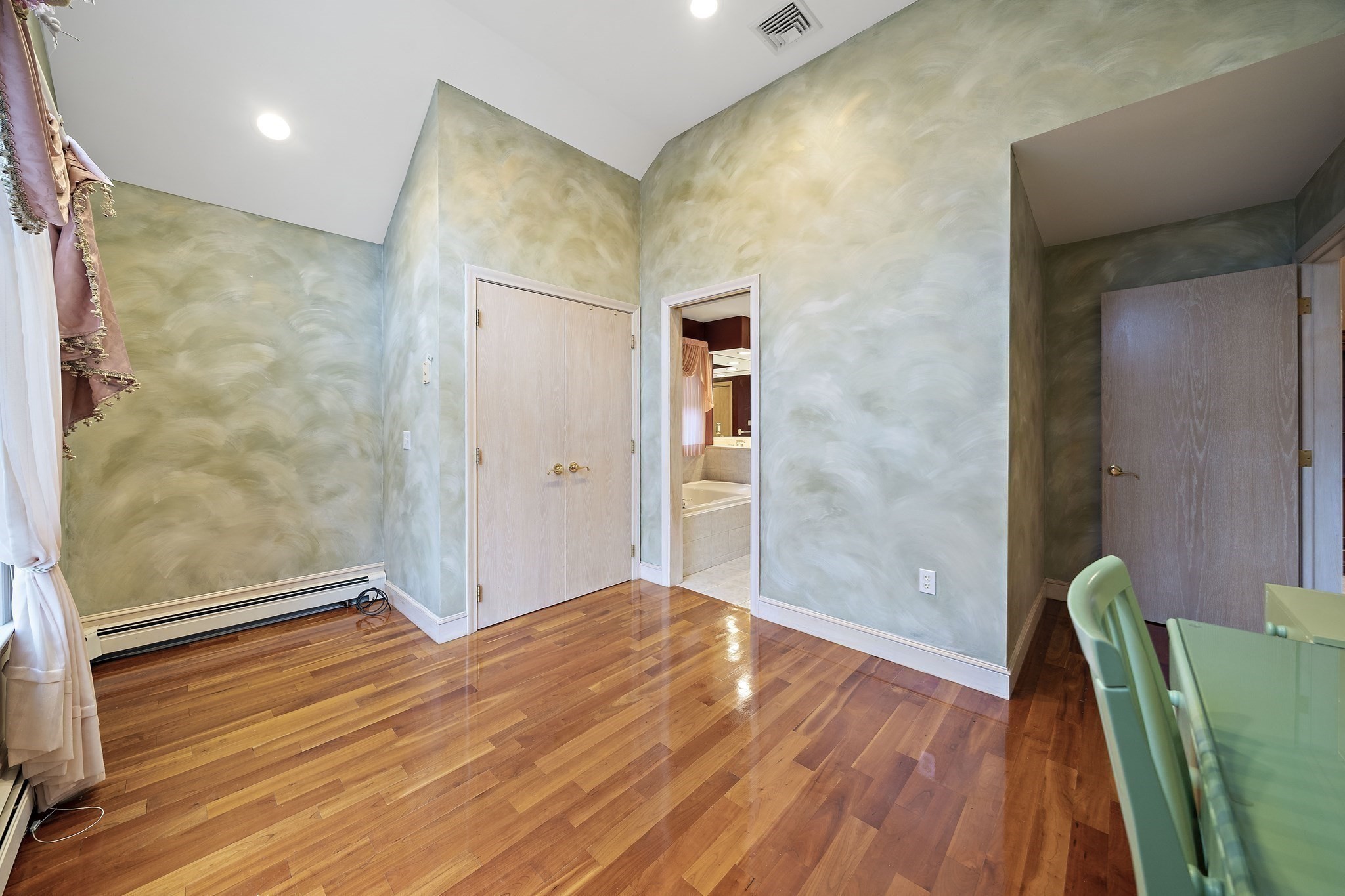 10 Heritage Ln, Saugus, MA 01906 - Image 18