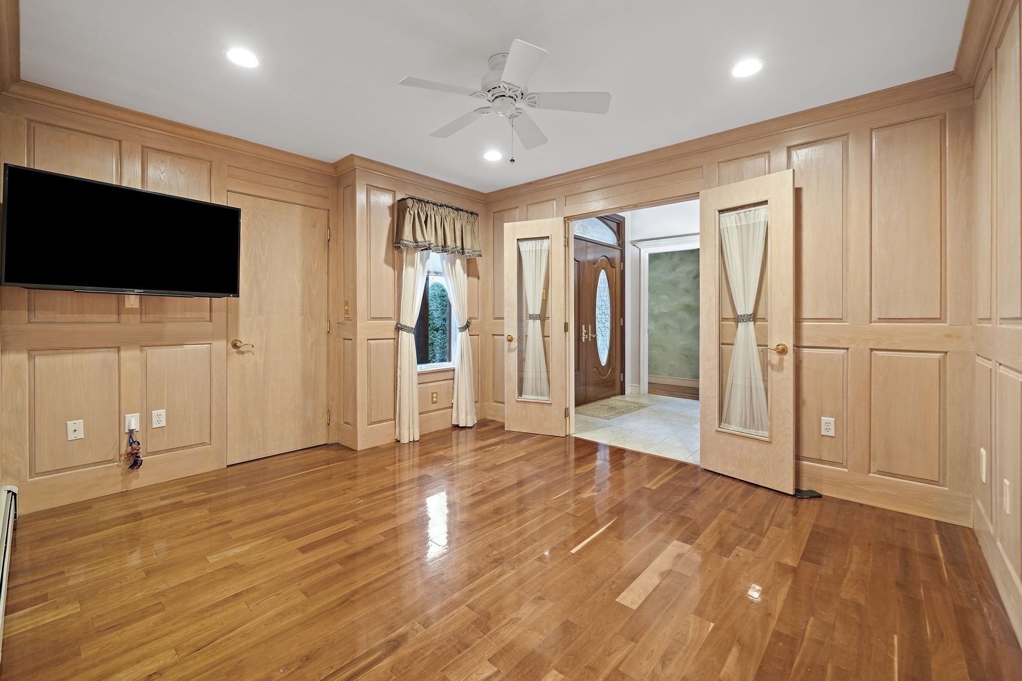 10 Heritage Ln, Saugus, MA 01906 - Image 19