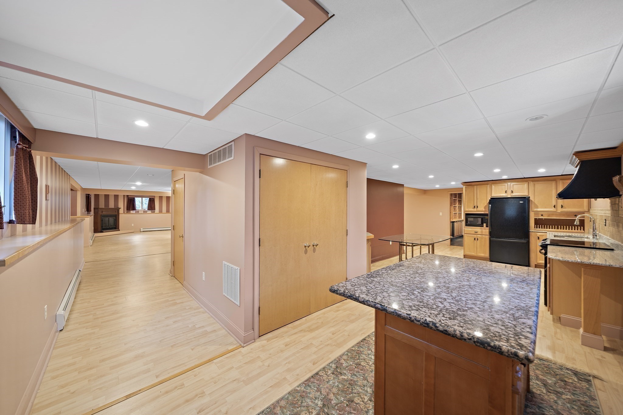 10 Heritage Ln, Saugus, MA 01906 - Image 25