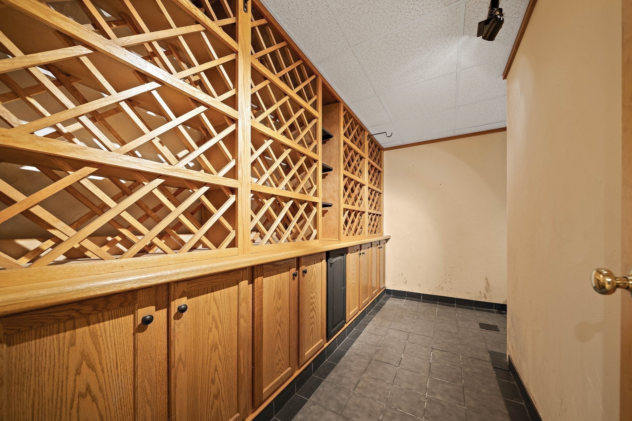 10 Heritage Ln, Saugus, MA 01906 - Image 28