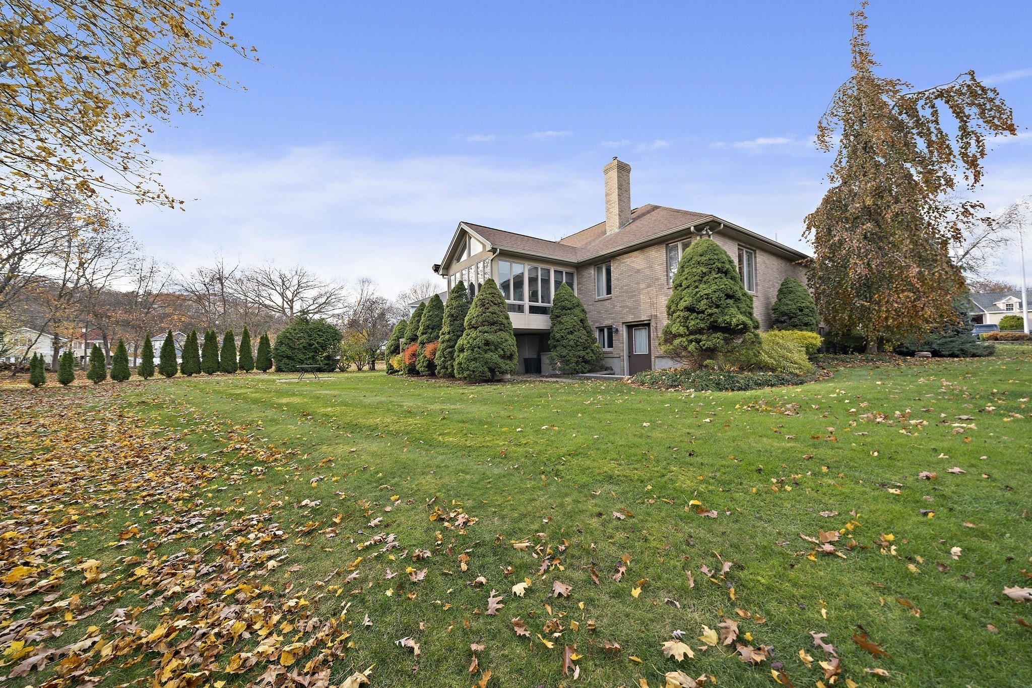 10 Heritage Ln, Saugus, MA 01906 - Image 29