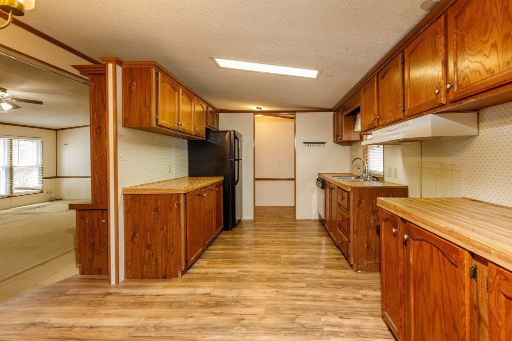 141 Sunrise Lane, Gardner, MA 01440 - Image 3