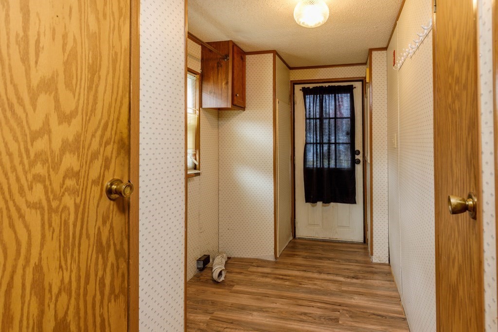 141 Sunrise Lane, Gardner, MA 01440 - Image 4