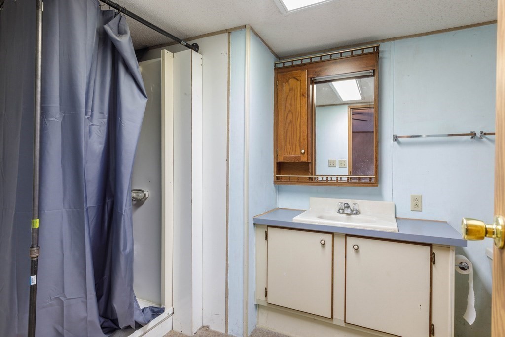 141 Sunrise Lane, Gardner, MA 01440 - Image 8