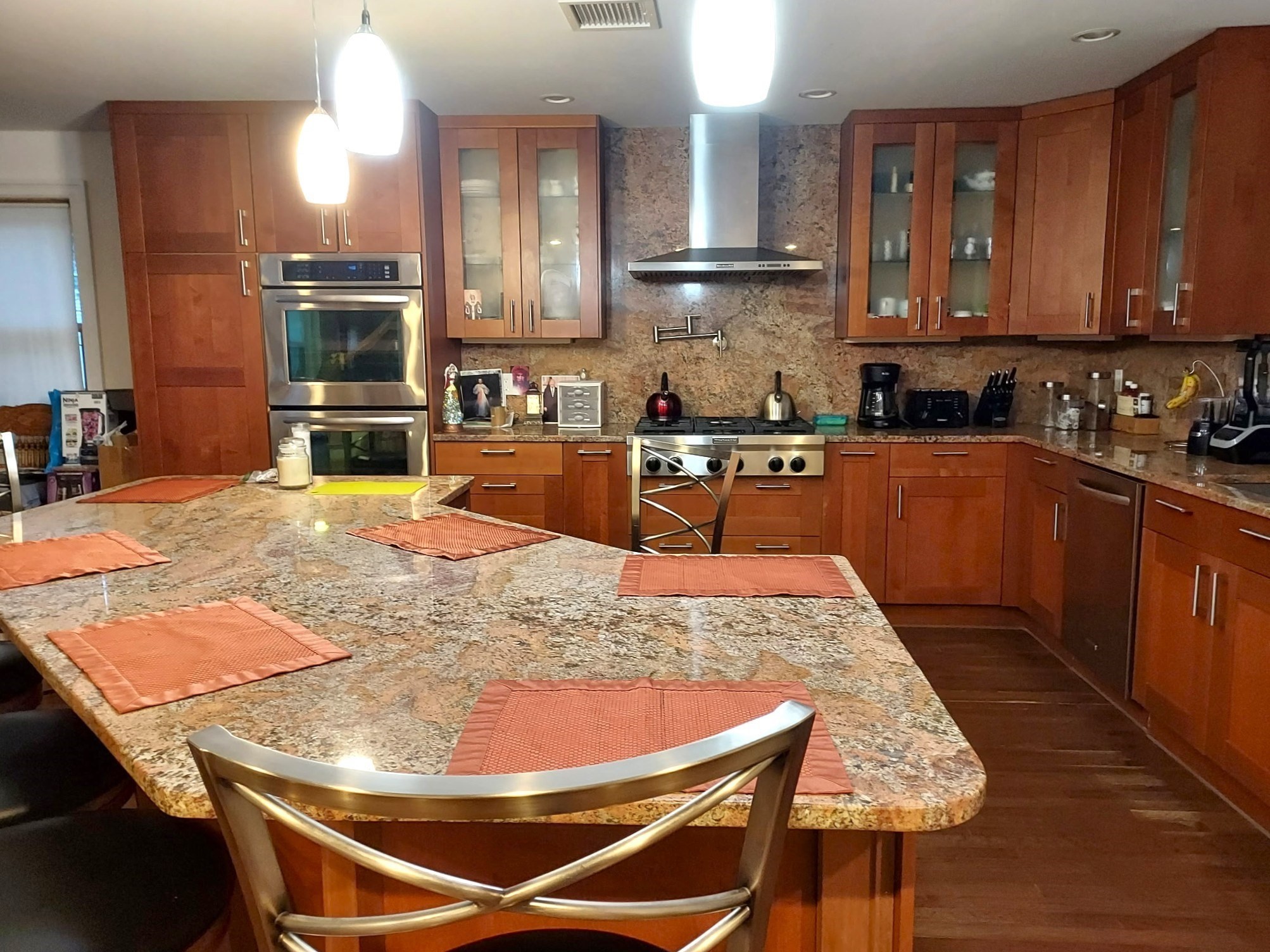 5 Hobson St, Saugus, MA 01906 - Image 2