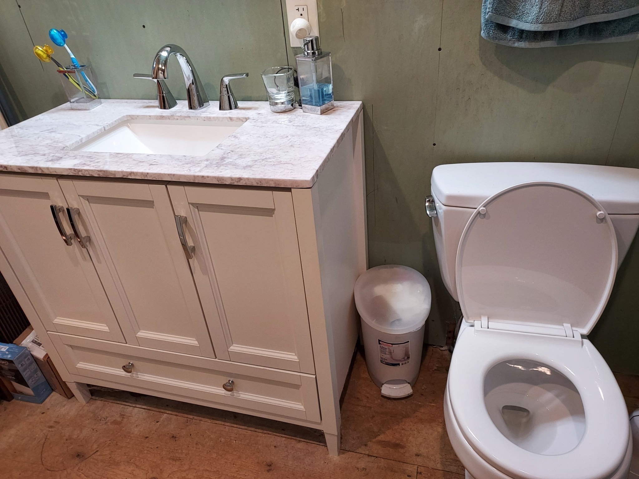 5 Hobson St, Saugus, MA 01906 - Image 11