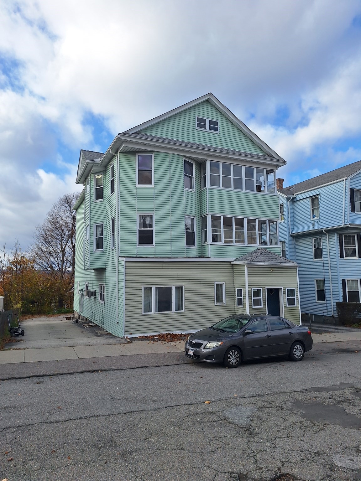 70 Sterling St, Worcester, MA 01610 - Image 2