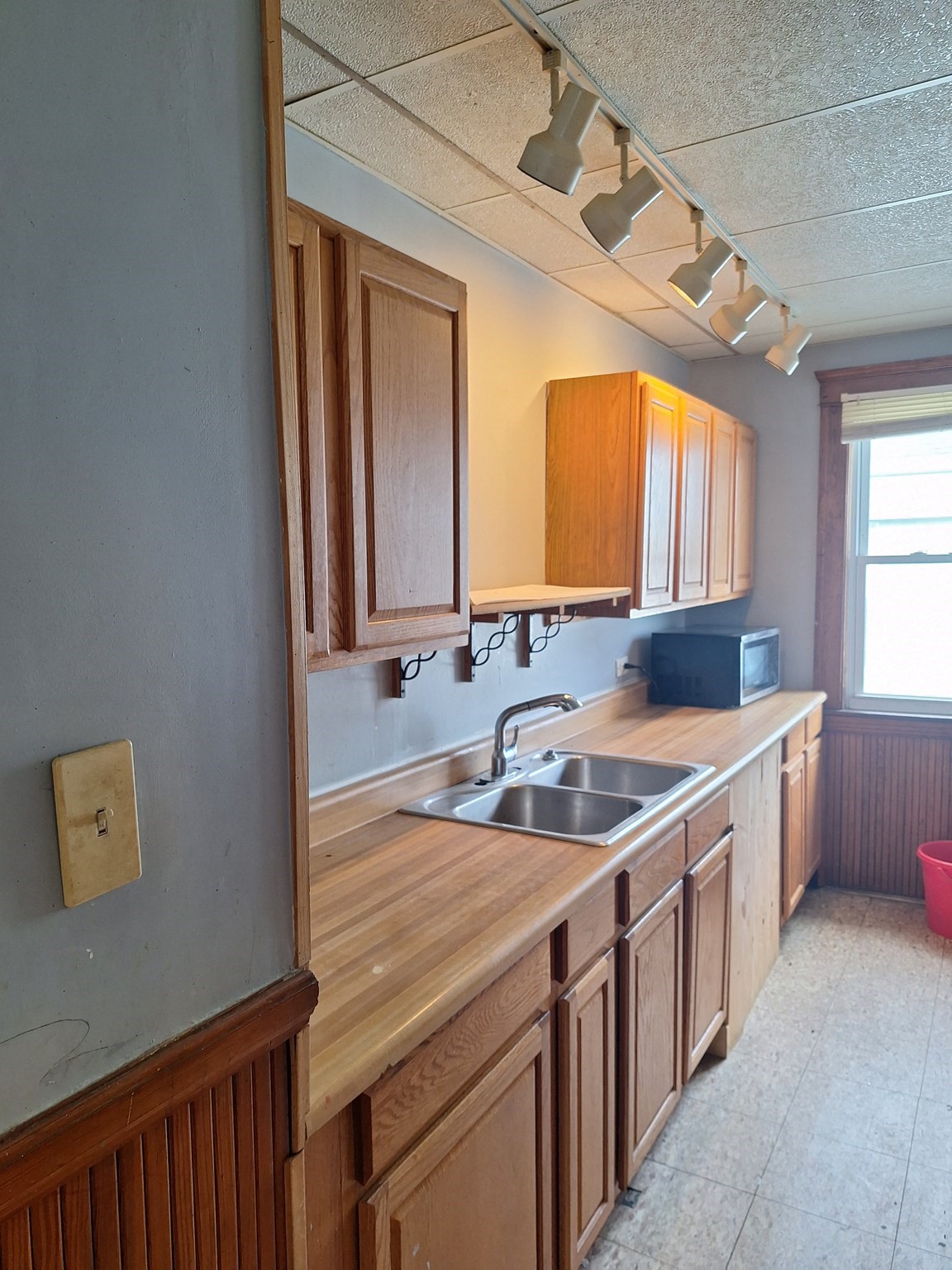 70 Sterling St, Worcester, MA 01610 - Image 6