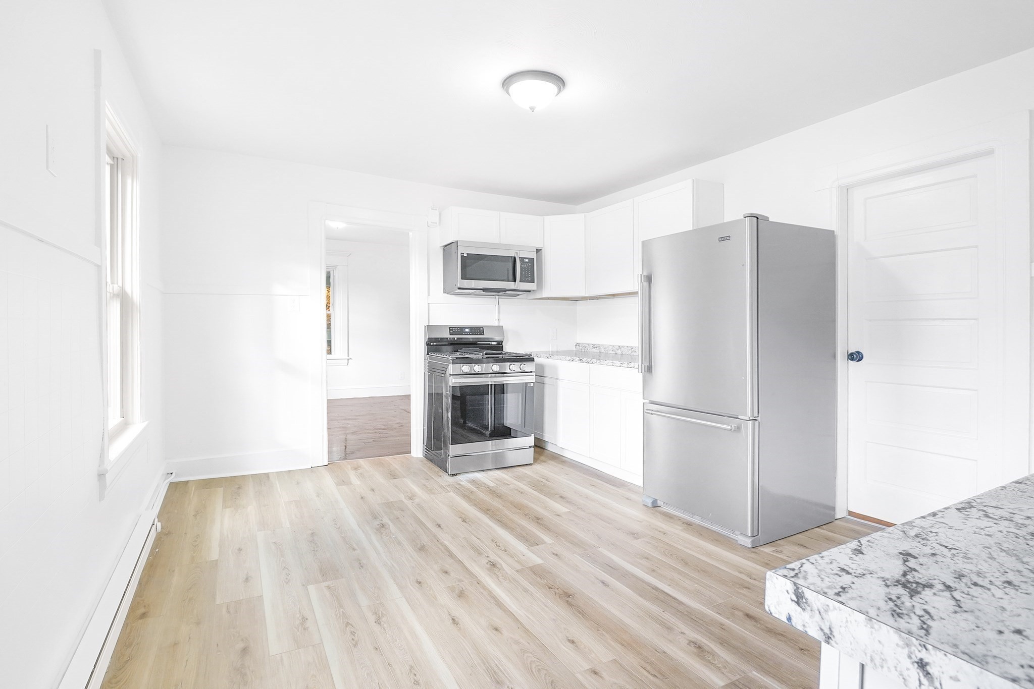 12 Temple St, Holyoke, MA 01040 - Image 17