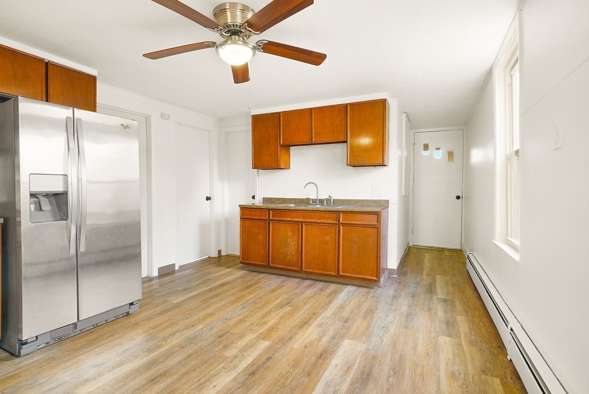 12 Temple St, Holyoke, MA 01040 - Image 3