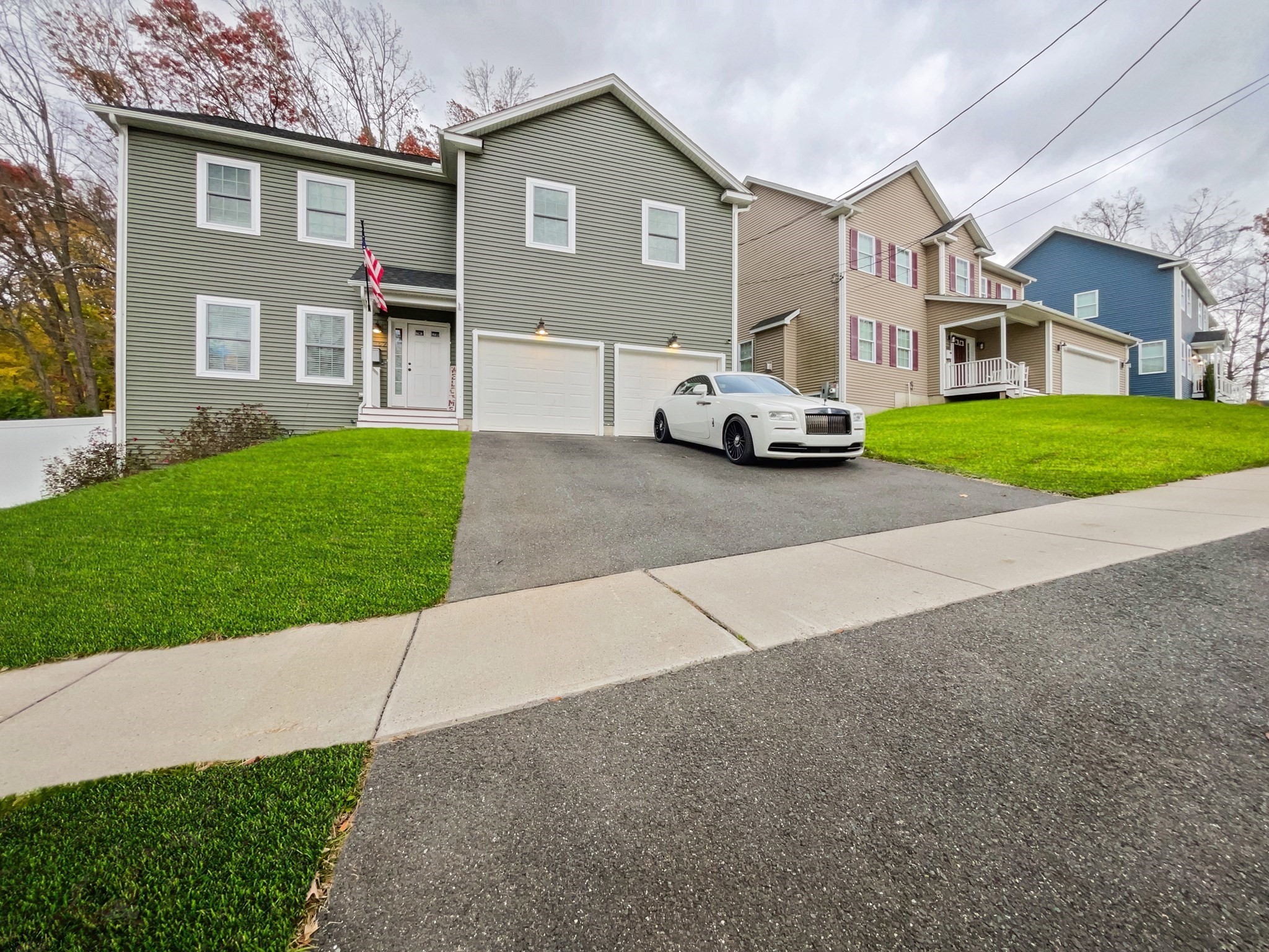 157 Canterbury Rd, Springfield, MA 01118